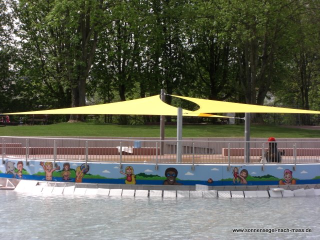 Sonnensegel gelb Freibad
